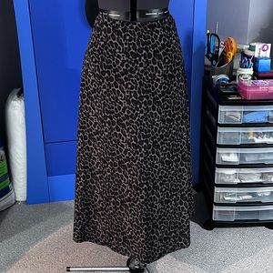 Boutique A-line leopard skirt hand made in Montreal, Canada
